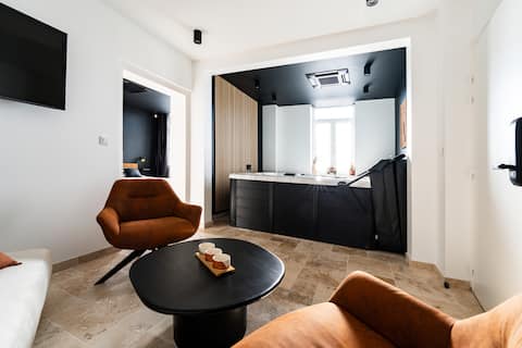 Top Airbnb: Suite & Spa Terracotta-Suite-Comfort-Whirlpool bat in Nord