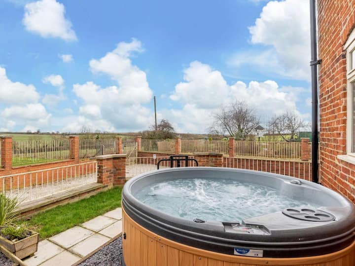 2 Bed In Newark (Oc-91051) - Southwell