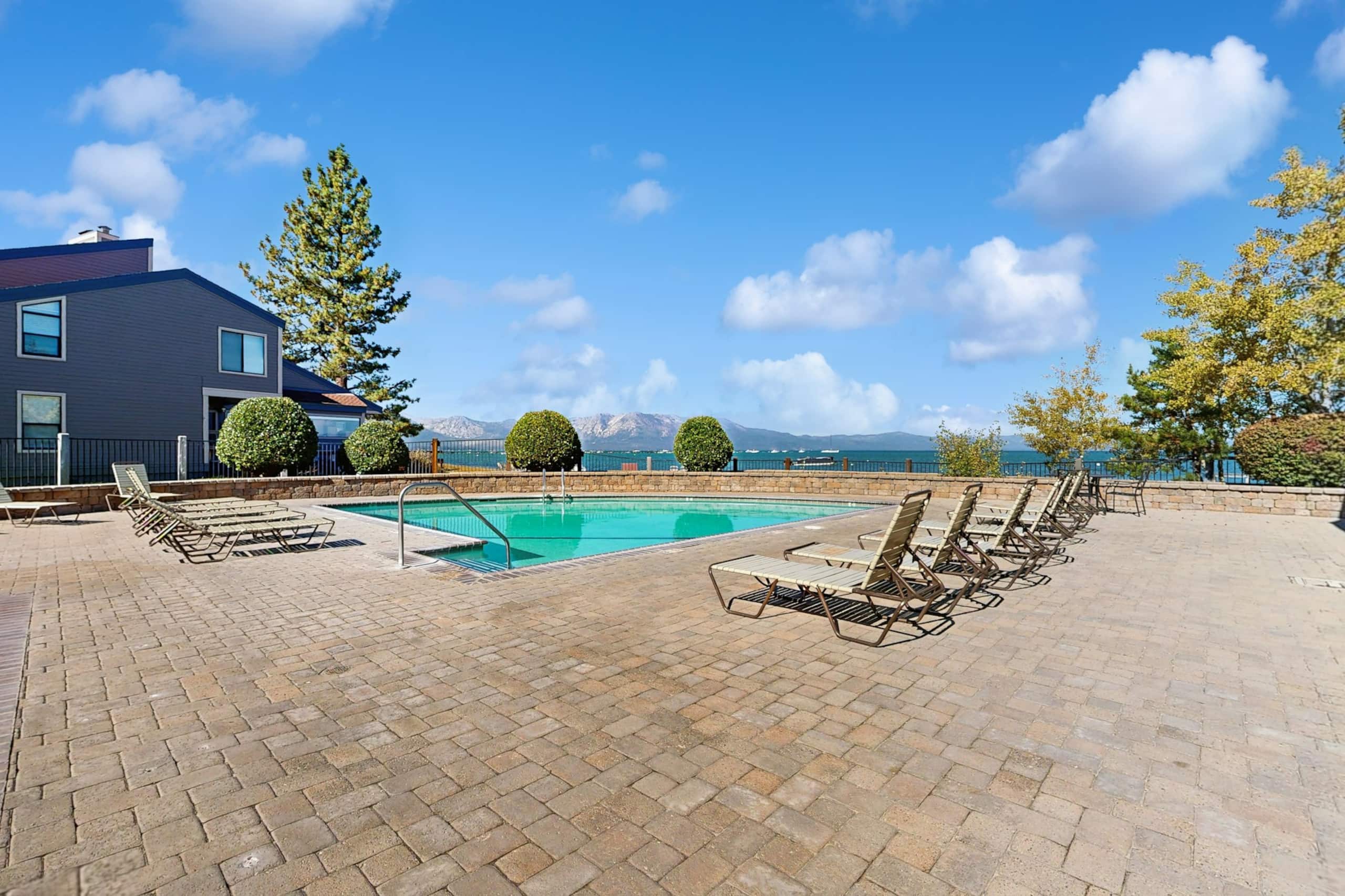 Lakefront Townhome with Pier & Beach Access - Photo 58