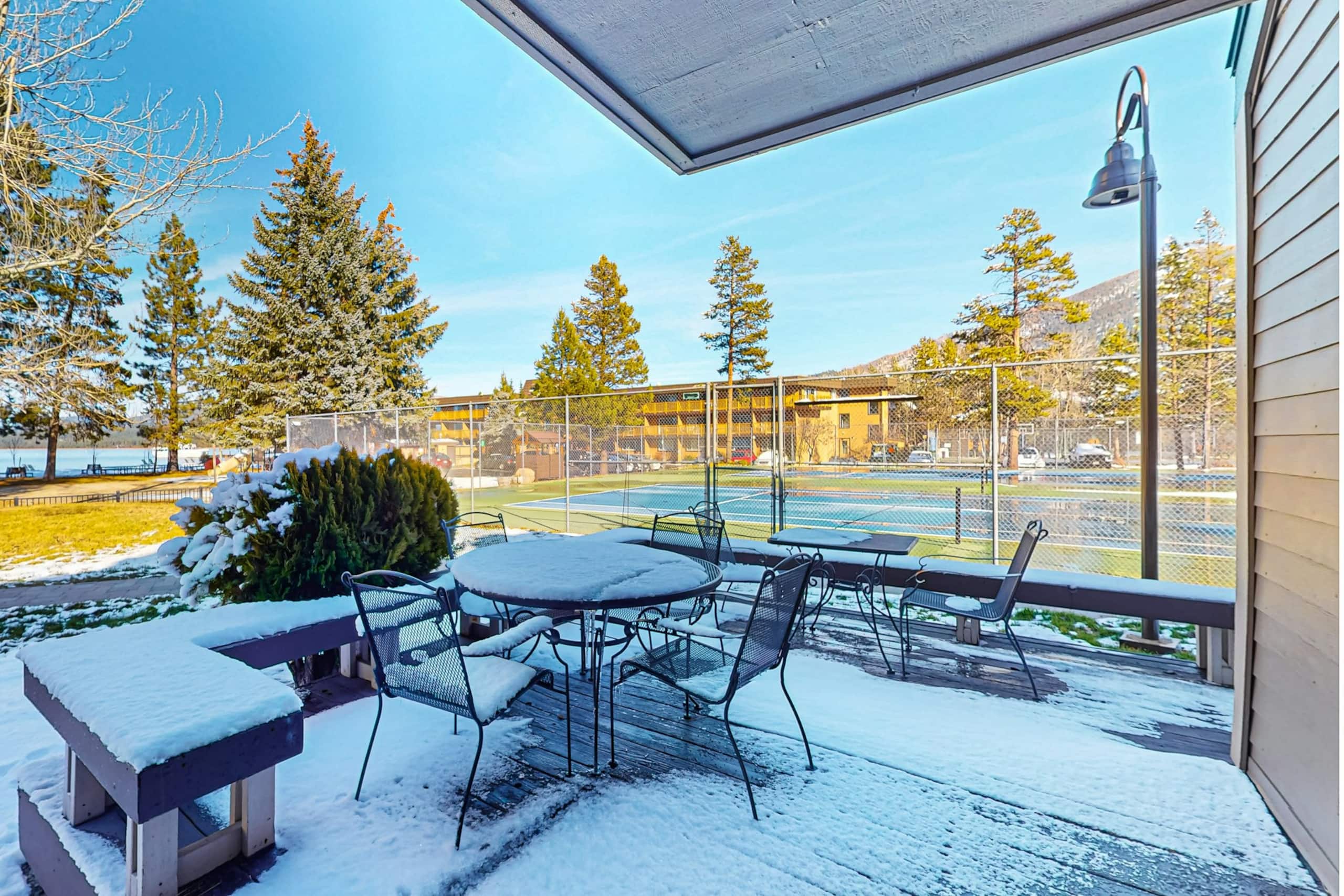 Lakefront Townhome with Pier & Beach Access - Photo 24