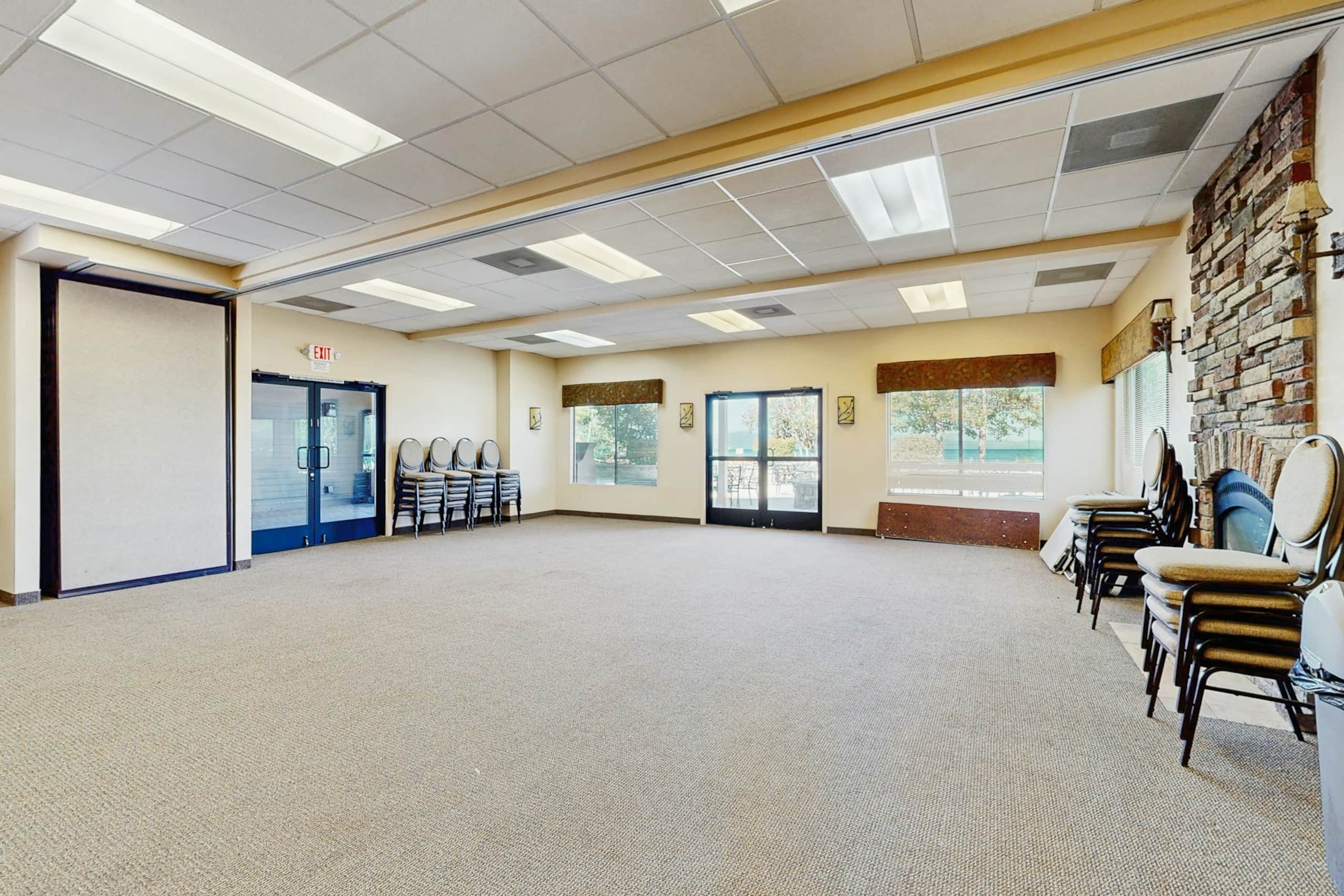 Lakefront Townhome with Pier & Beach Access - Photo 49