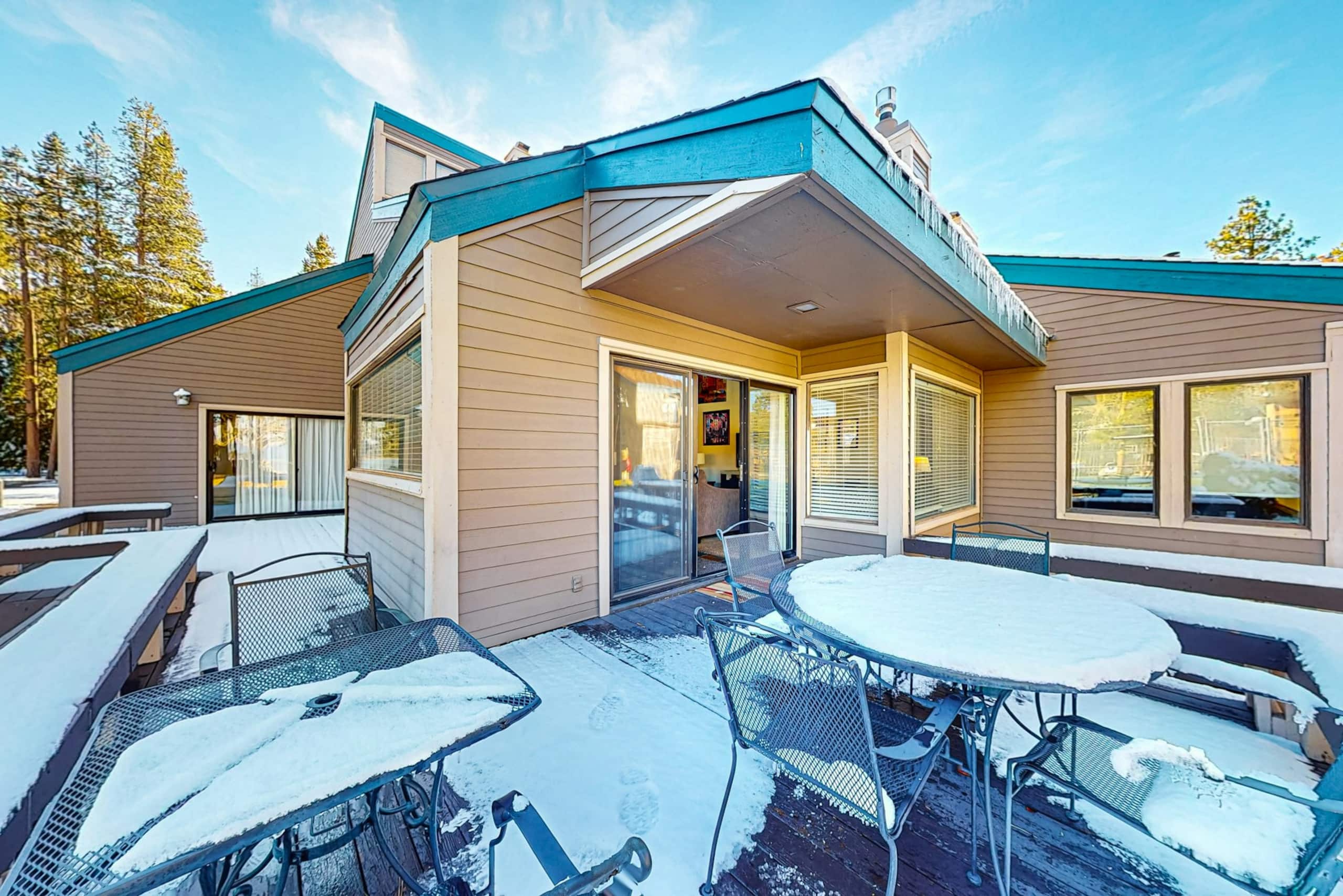 Lakefront Townhome with Pier & Beach Access - Photo 25