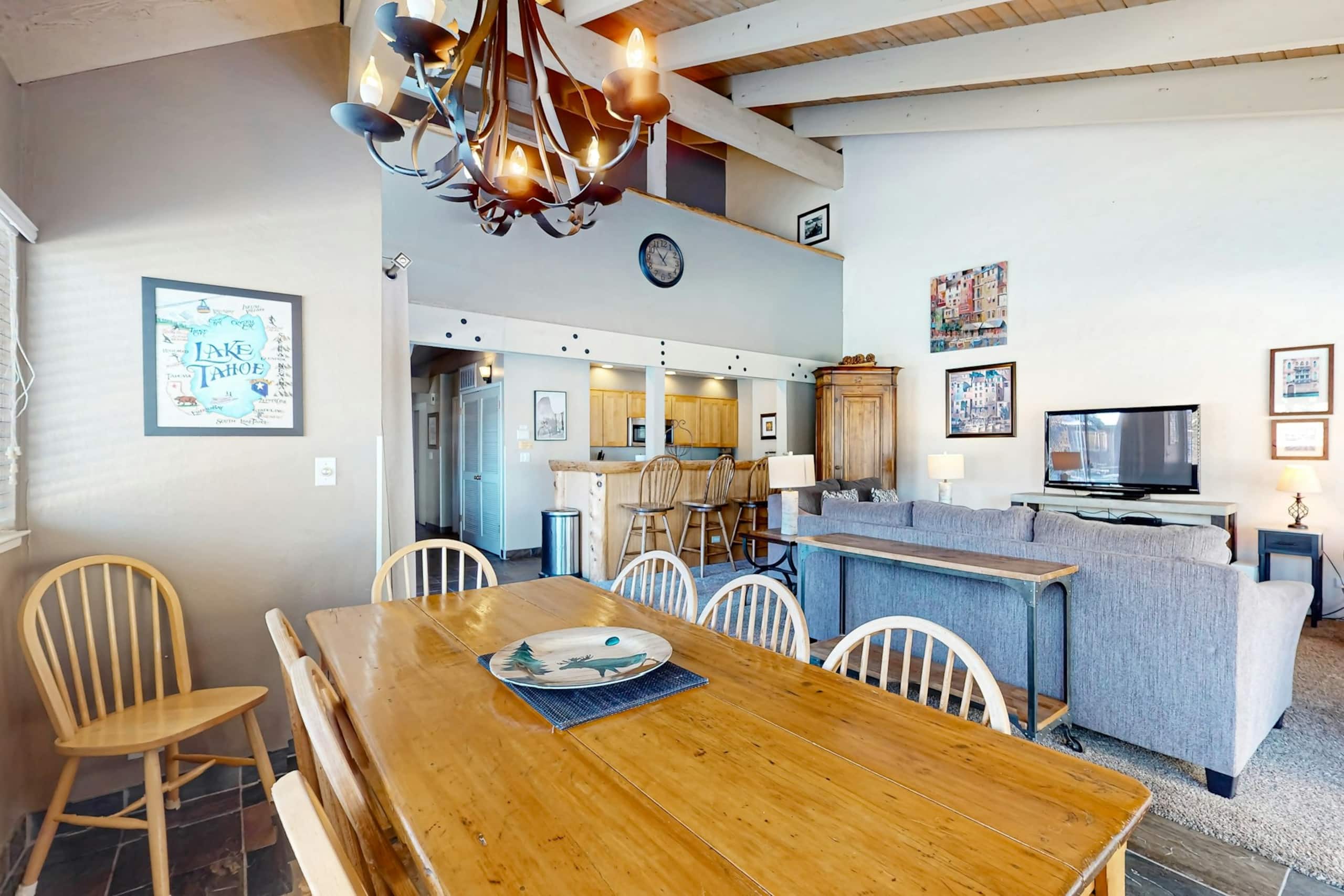 Lakefront Townhome with Pier & Beach Access - Photo 6