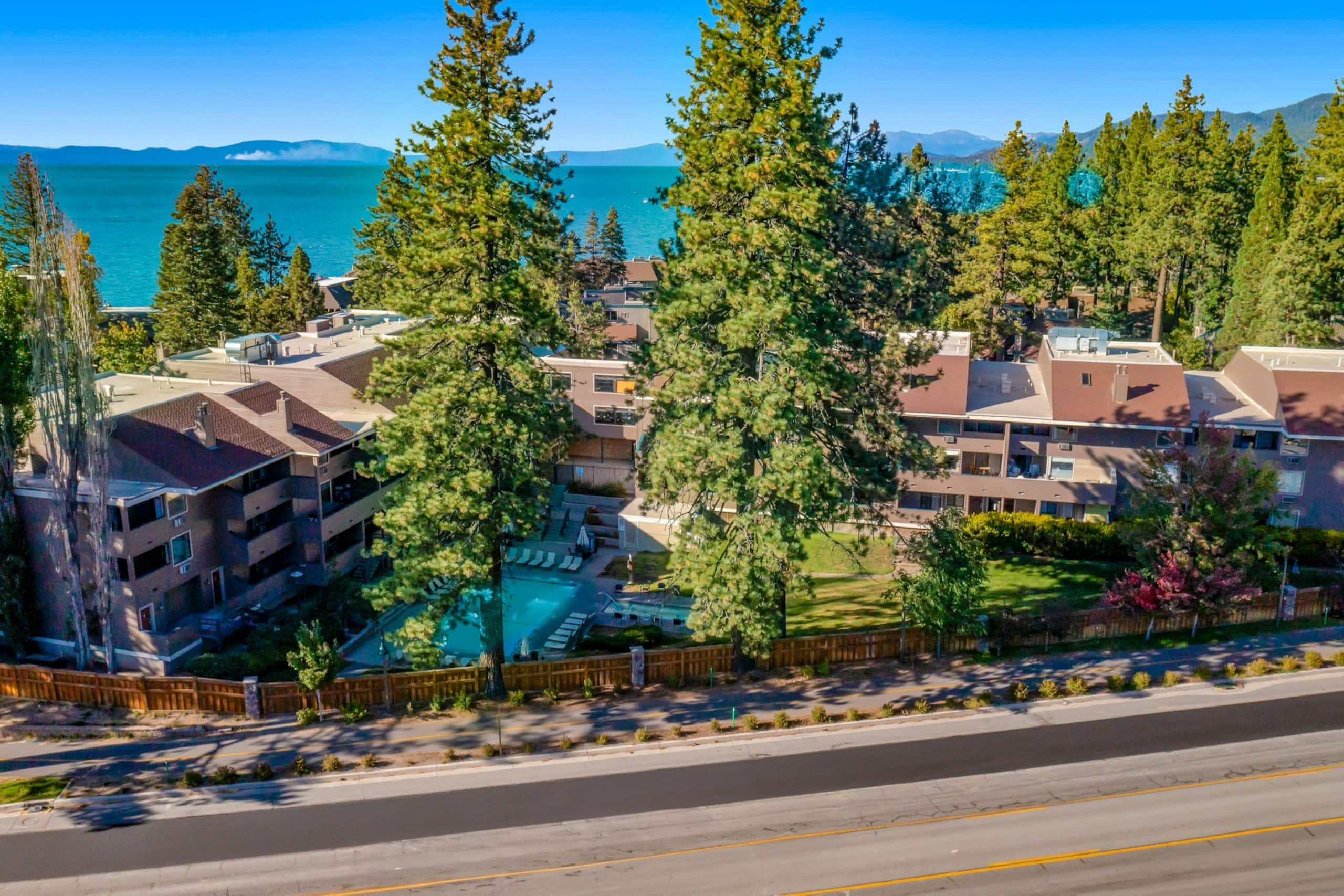 Lakefront Townhome with Pier & Beach Access - Photo 42