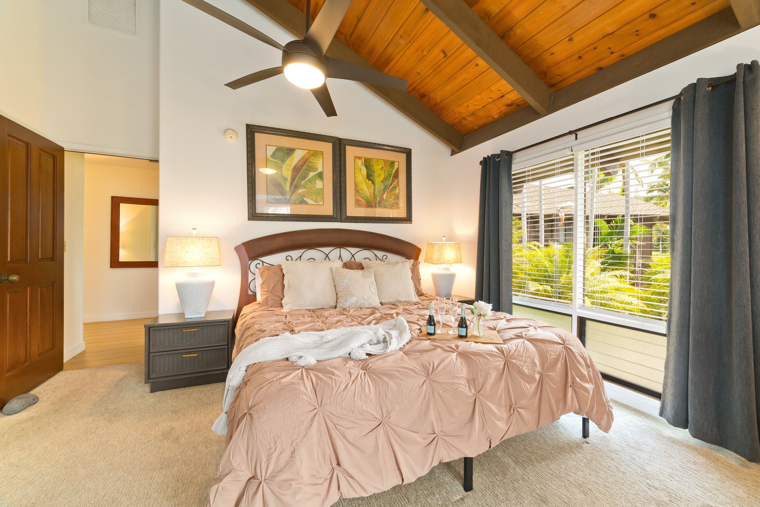Condo in Kailua-Kona · ★4.71 · 3 bedrooms · 6 beds · 3 private baths - Image 3