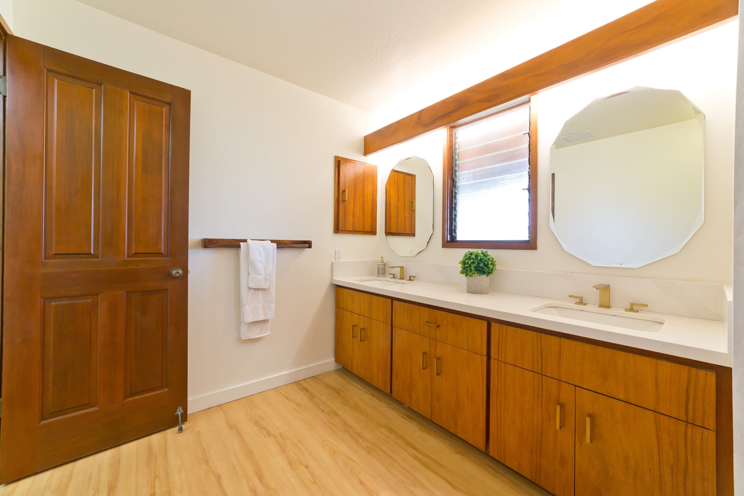 Condo in Kailua-Kona · ★4.71 · 3 bedrooms · 6 beds · 3 private baths - Image 20