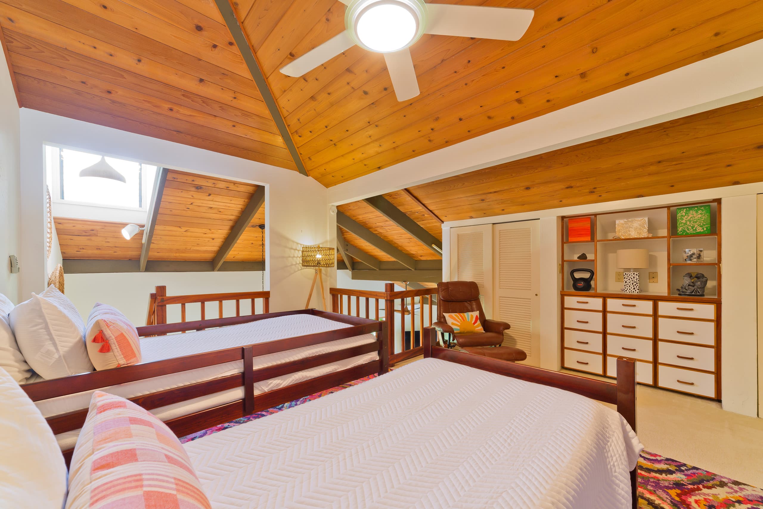 Condo in Kailua-Kona · ★4.71 · 3 bedrooms · 6 beds · 3 private baths - Image 36