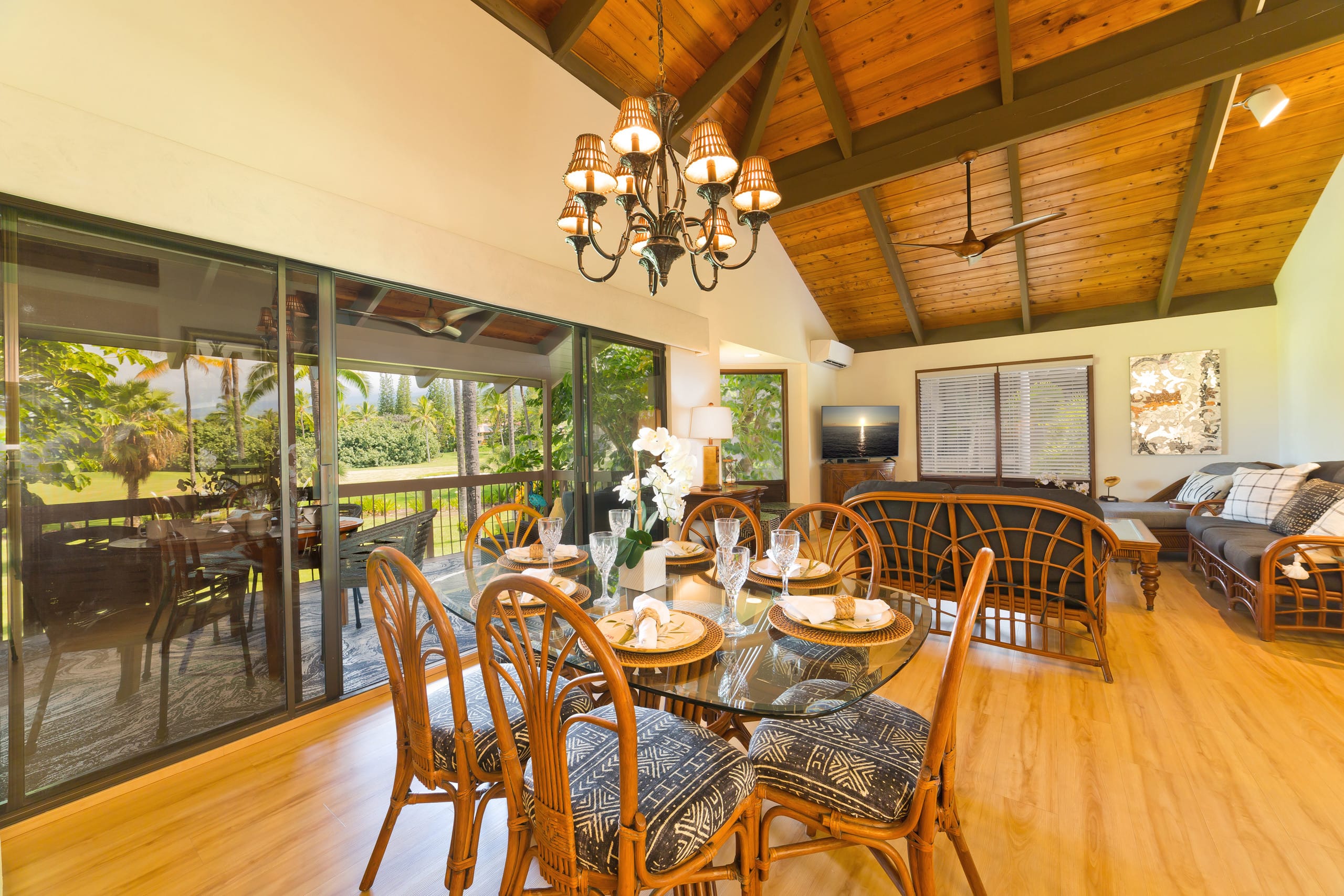 Condo in Kailua-Kona · ★4.71 · 3 bedrooms · 6 beds · 3 private baths - Image 1