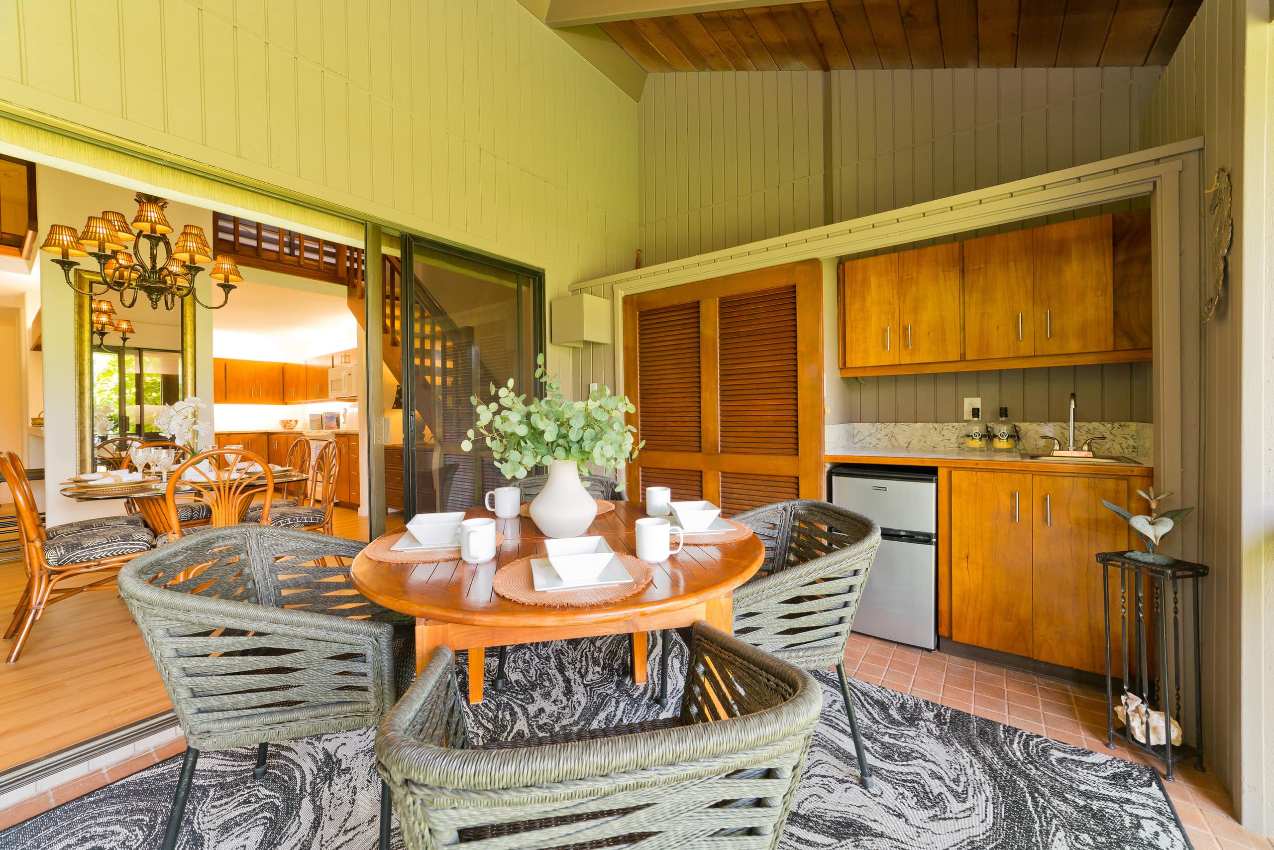 Condo in Kailua-Kona · ★4.71 · 3 bedrooms · 6 beds · 3 private baths - Image 30