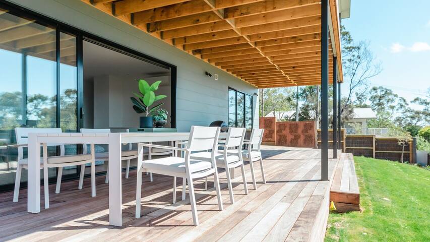 Tower Hill gallery image 5