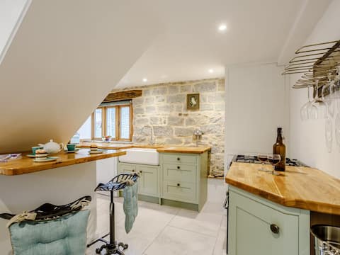 1 Bed in Glastonbury (79123)