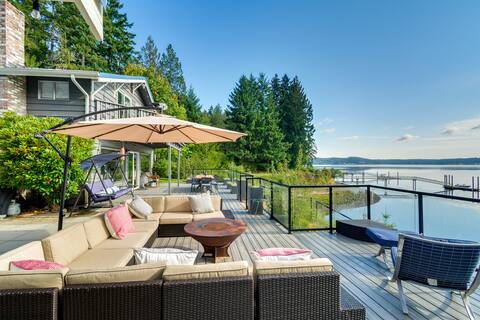 Waterfront Allyn Retreat w/ Guest House & Beach!