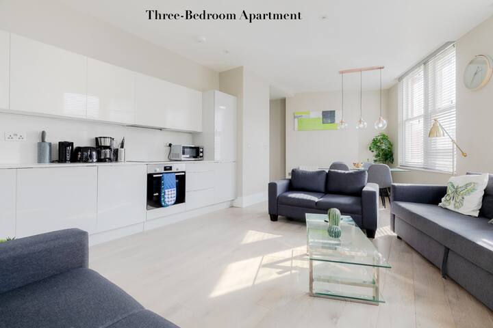 3 Bedroom Apartment opposite Edgware Road Station gallery image 2