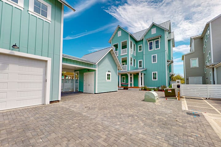 Life In Paradise Vacation Rentals managed Airbnb listing 2