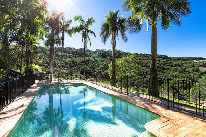 Grande Eden Estate – Pool – Private Peaceful