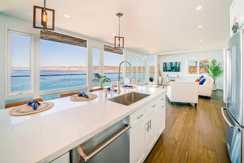 Panoramic Ocean Vistas With Hot Tub and Firepit