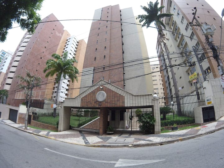 Apê Família 3 Quartos 200m Da Feirinha Beira Mar - Fortaleza