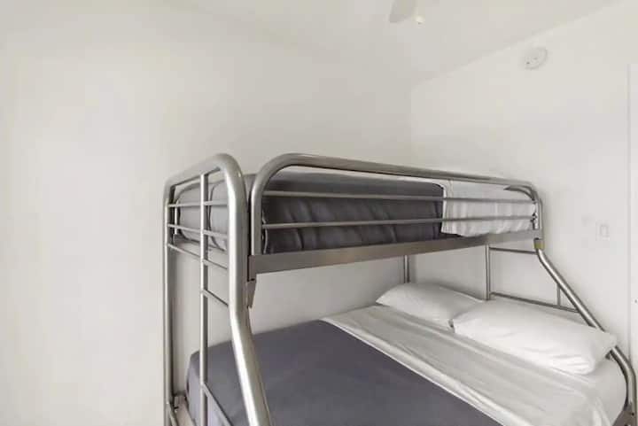 Საძინებელი 3