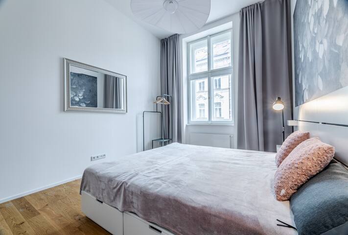 Elegant 2-bedroom apartment in the Prague centre gallery image 5
