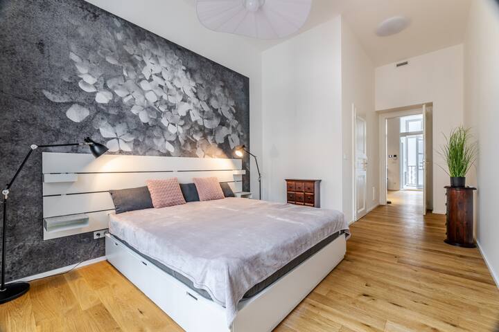 Elegant 2-bedroom apartment in the Prague centre gallery image 3