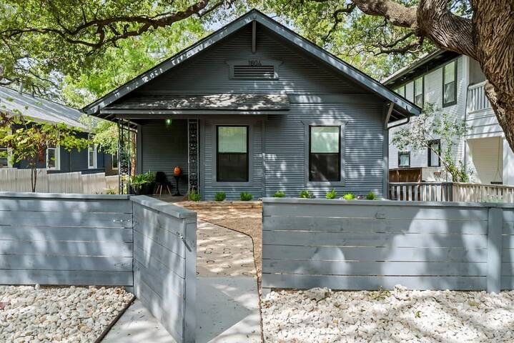 3BR Retro SoCo Home | Heated Cowboy Pool | Near DT
