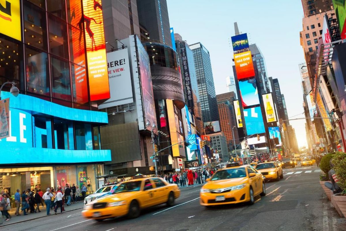 Steps to Times Square | Full Kitchen. Pet-Friendly photo 21