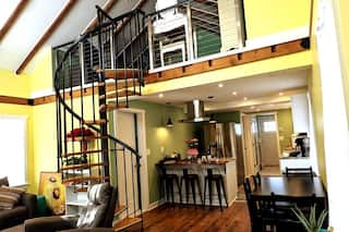 Walkable Elmwood Cottage, No Chores 2Bath 2BR 1Car, photo 1 of 20