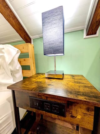 Walkable Elmwood Cottage, No Chores 2Bath 2BR 2Car, photo 6 of 20