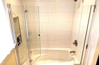 Walkable Elmwood Cottage, No Chores 2Bath 2BR 2Car, photo 12 of 20