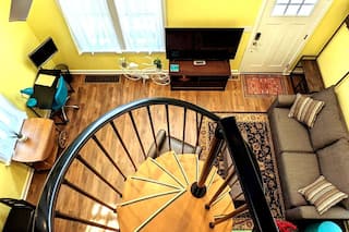 Walkable Elmwood Cottage, No Chores 4Bath 4BR 4Car, photo 2 of 37