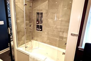 Walkable Elmwood Cottage, No Chores 4Bath 4BR 4Car, photo 10 of 37