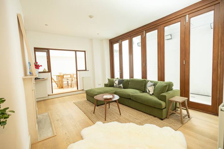 London Luxurious Stay in the Heart of Kensington gallery image 3