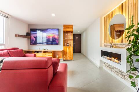 Modern Medellín Suite: 6 Bedrooms, 4 Bathrooms