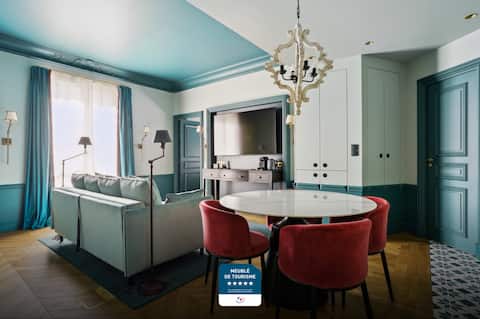Popular Airbnb listing: Opera - Luxurious 50 m² - With services in Paris 8e Arrondissement