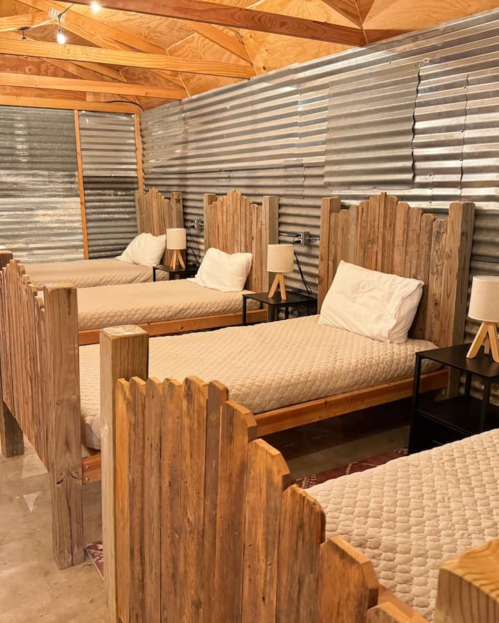 Bunk Haus 8 krevate dopio