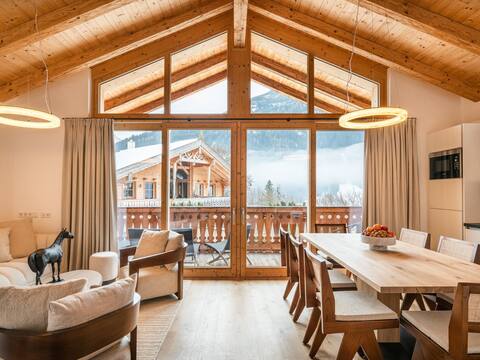 Premium chalet with sauna on a sunny slope
