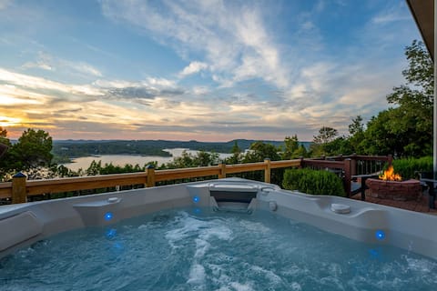 A Dream Getaway: Sunset Sanctuary Table Rock Lake