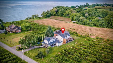 Lake View Farm House | Hot Tub | Sauna | Fire Pit