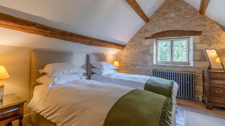 Втора спалня, Треньорската къща, Bolthole Retreats