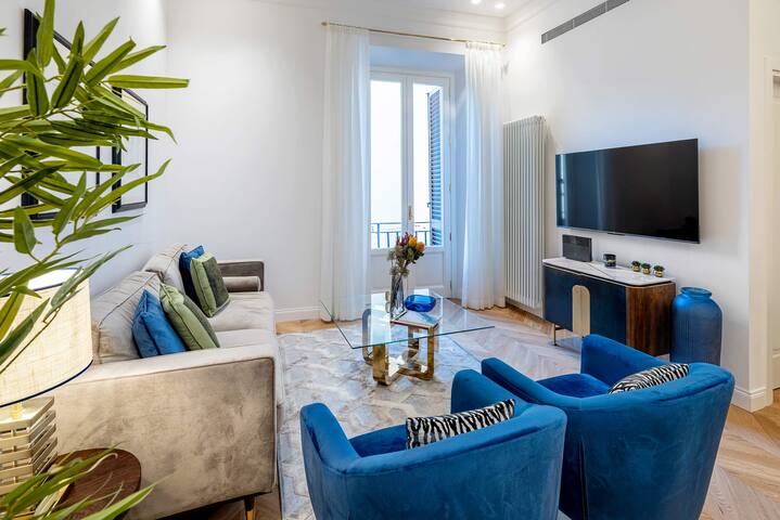 Central apartment near Santa Croce. Via Giraldi gallery image 2