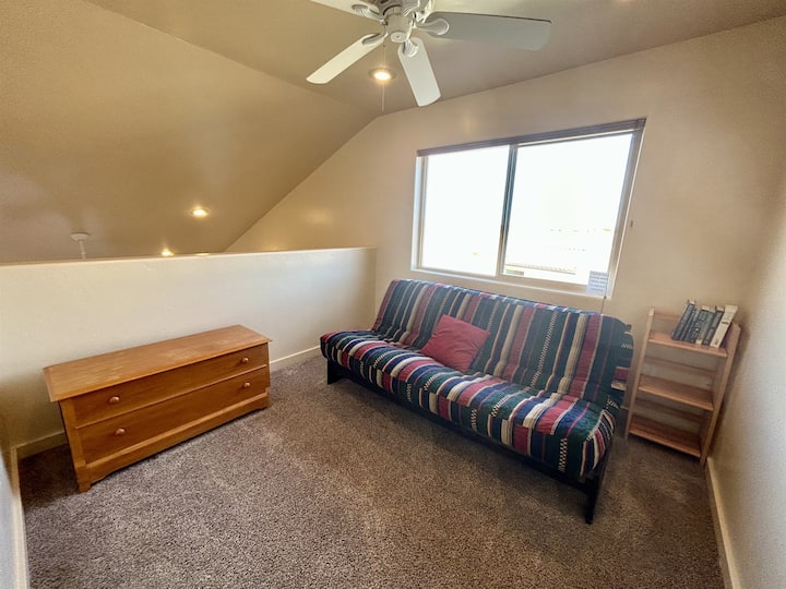 Loft de arriba con futón doble