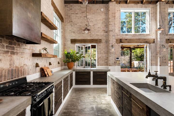 Angophora by Palm Beach Holiday Rentals gallery image 4