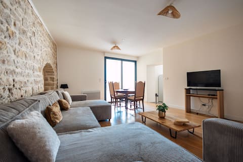 Private Apartment – Charming – Quiet – VIP – Central