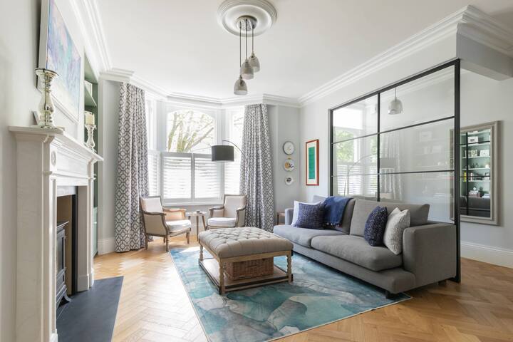 Crondace Road by onefinestay gallery image 3