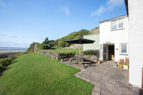 3 Bed in Aberdovey (DY024)