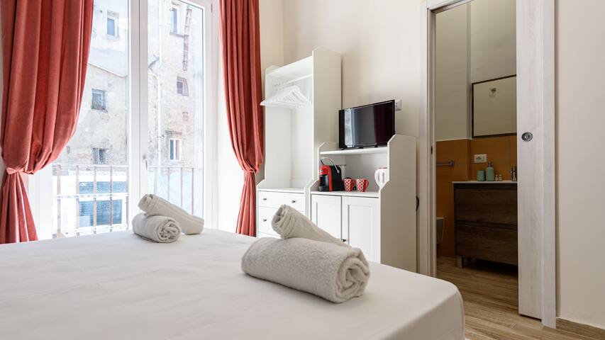 Vico Sedil Capuano 21 gallery image 3