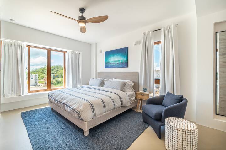 Casa Brisa & The Pool Club @ Mahogany Bay! gallery image 4