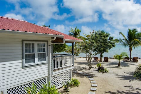 Maya Moon Cottage-Beachfront-Modern Blissful Stay