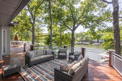 Cove Front, Kayak, Pedal Boat, and Nearby Restos