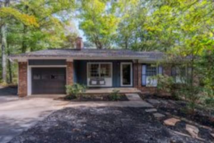 Sleeps 16 · 13 Min To Downtown · Hot Tub & Arcade - Asheville, NC